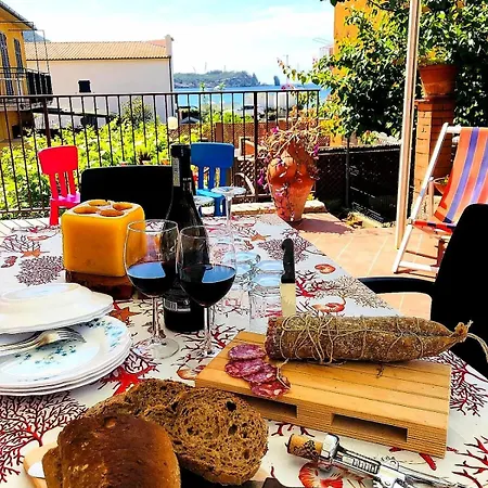 Holiday home Giglio Bianco